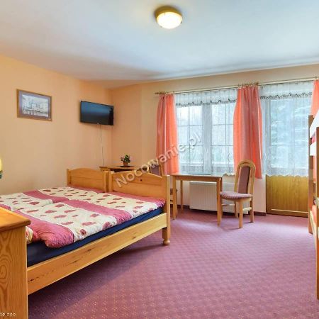 Bialy Dom Aparthotel Ściegny Buitenkant foto